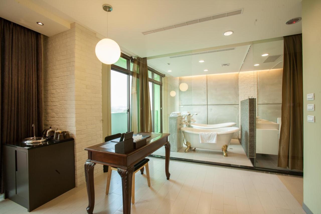823 Tourist Hotel Jinhu Extérieur photo