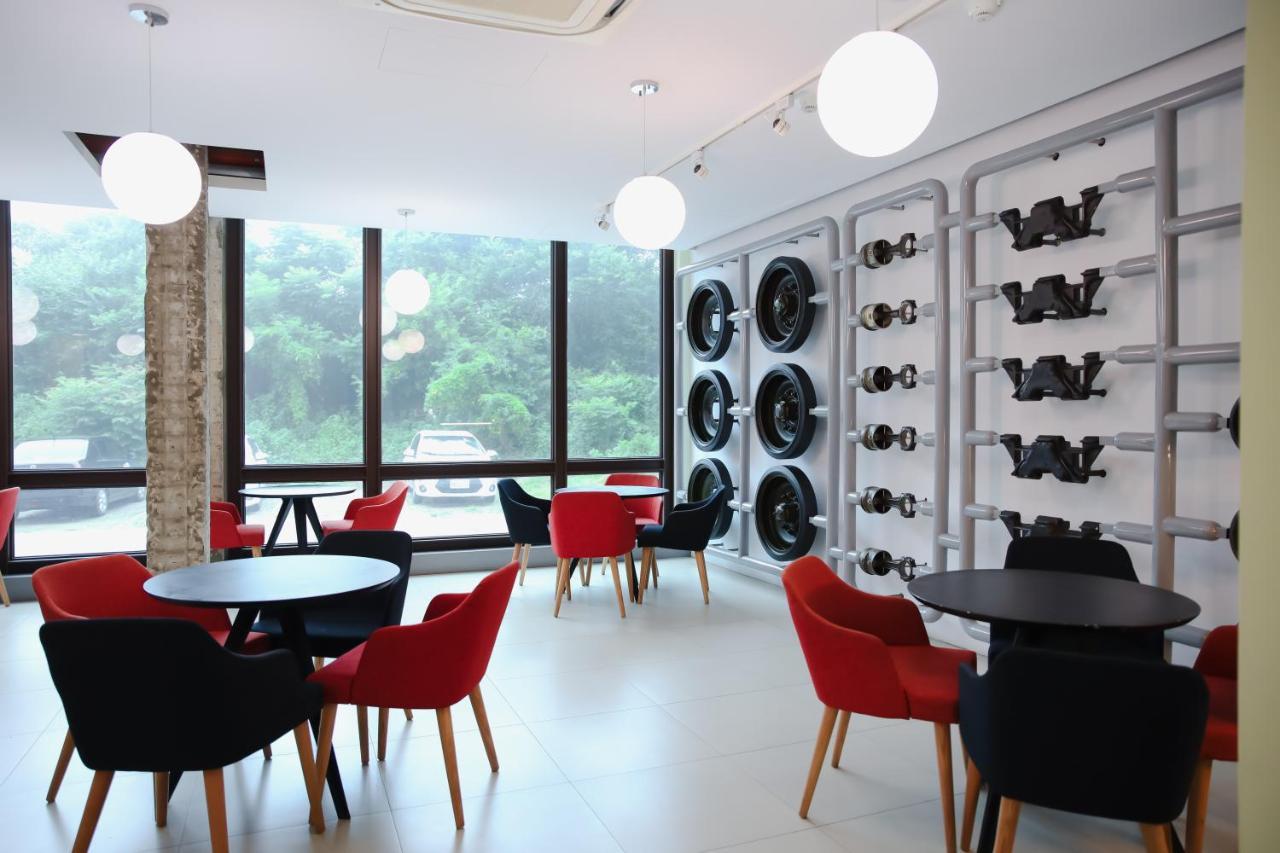 823 Tourist Hotel Jinhu Extérieur photo