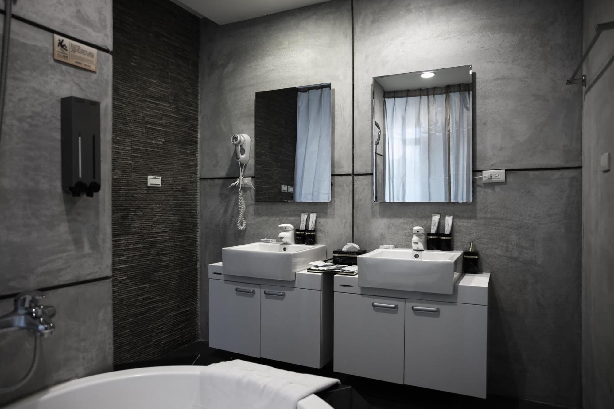 823 Tourist Hotel Jinhu Extérieur photo