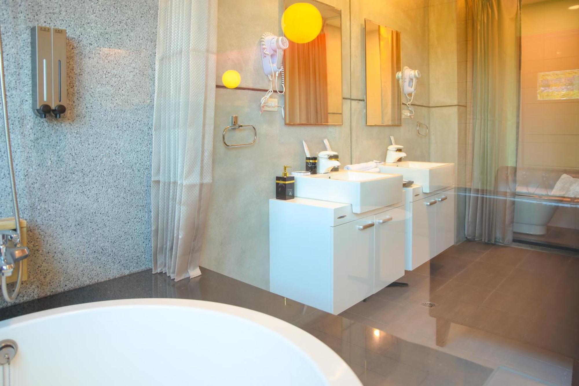 823 Tourist Hotel Jinhu Extérieur photo